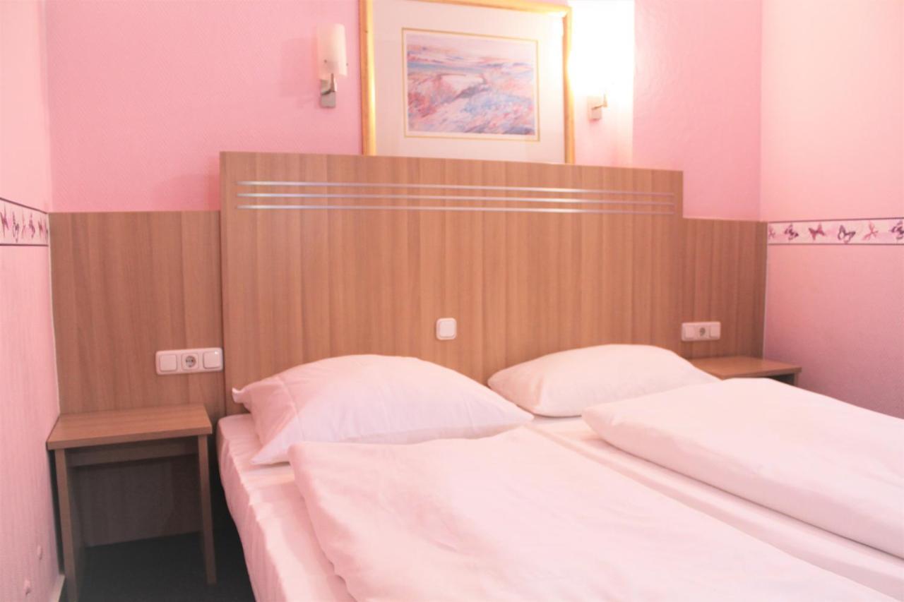 Frankair Star Hotel Frankfurt City Frankfurt am Main Bagian luar foto